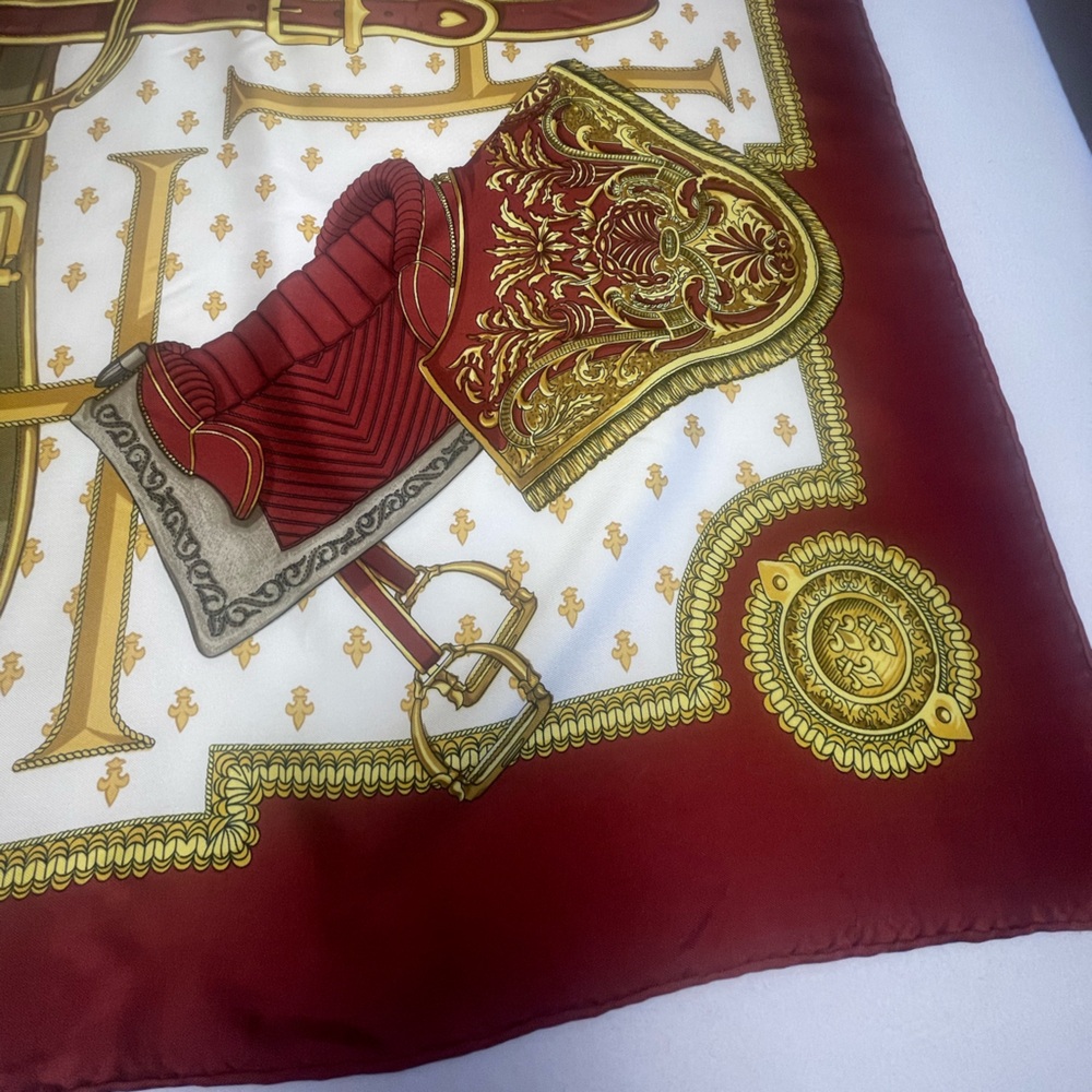 Vintage Hermès Silk Scarf 1994 ‘Selles à Housse’ Burgundy Gold Equestrian Logo - Picture 9 of 16